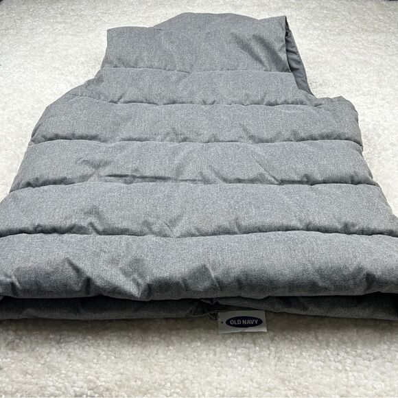 Old Navy Frost Free Zip Up Puffer Vest Gray NEW - Picture 3 of 9